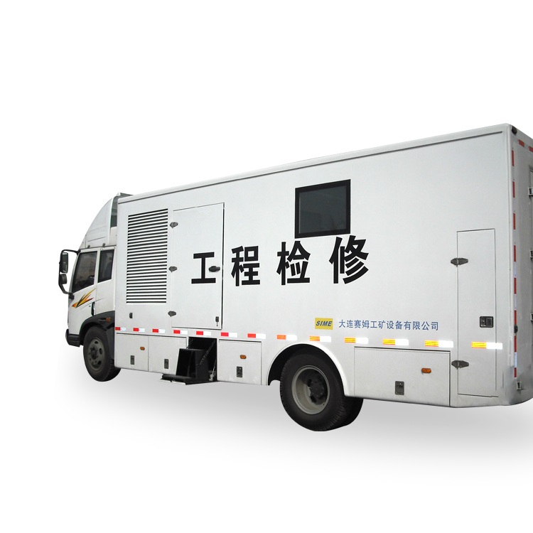 工程维修车